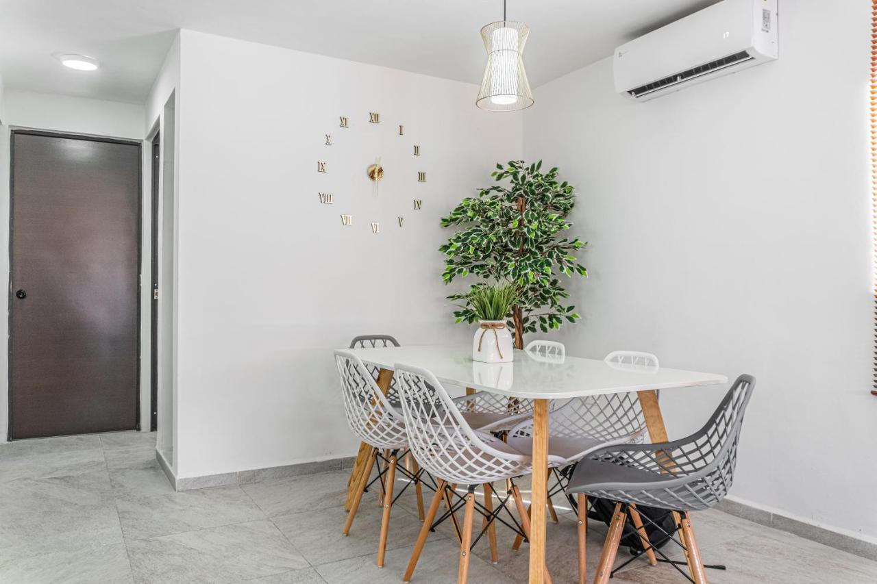 Pako Stays - Luxurious & Spacious 2 Bedroom Apartments Close To The Beach, Free Wi-Fi, Ideal Location In Downtown Cancun Centro 外观 照片
