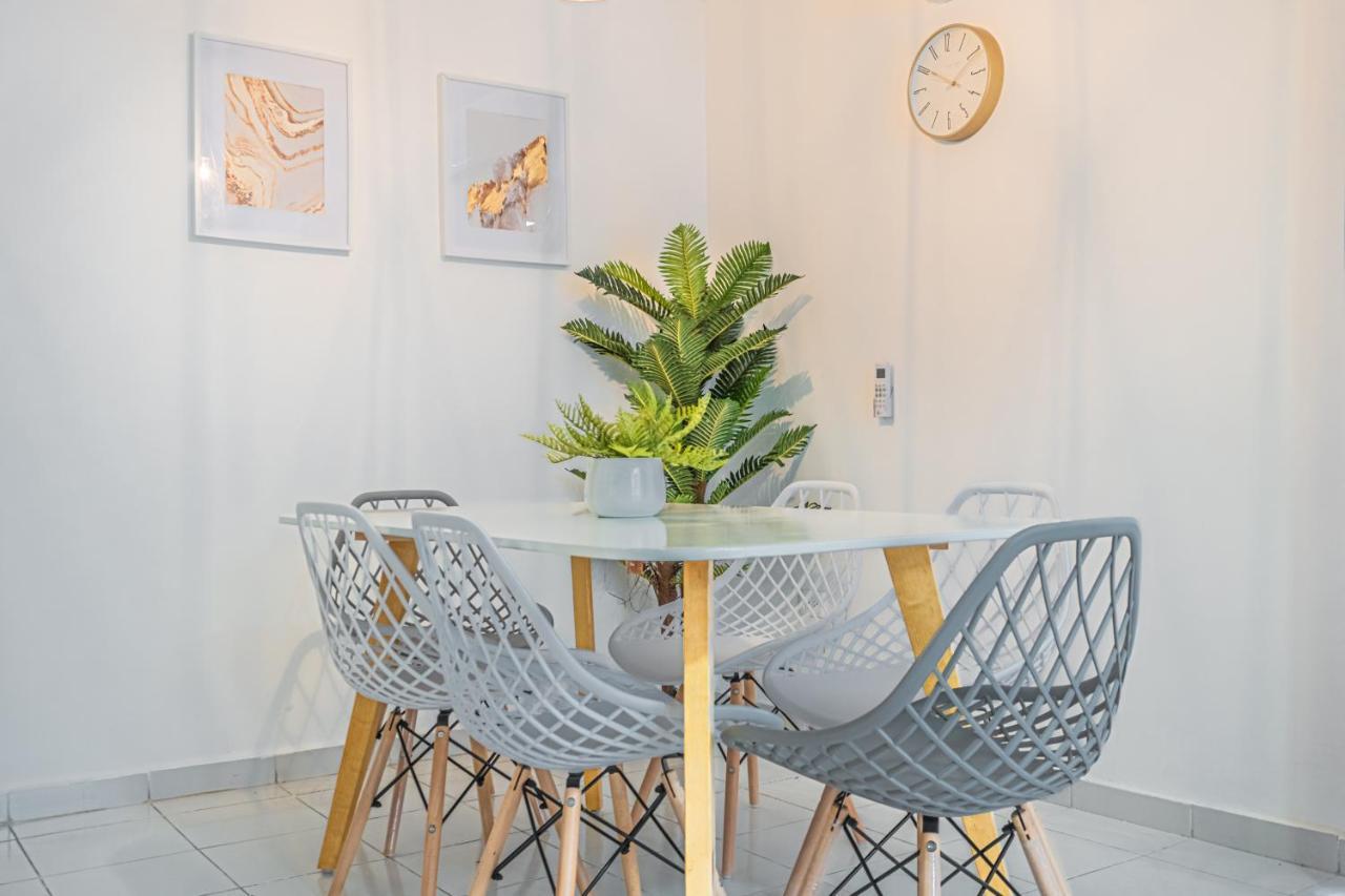 Pako Stays - Luxurious & Spacious 2 Bedroom Apartments Close To The Beach, Free Wi-Fi, Ideal Location In Downtown Cancun Centro 外观 照片