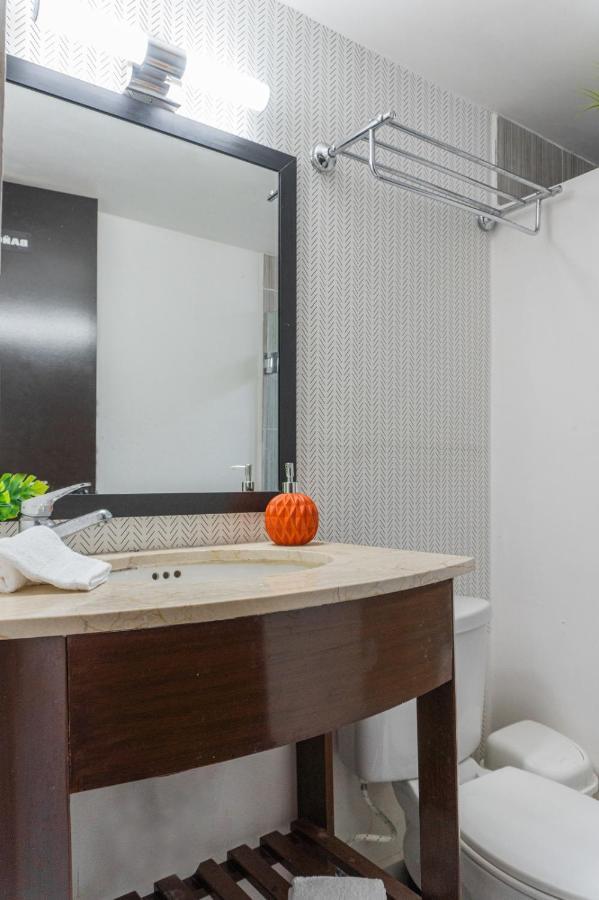 Pako Stays - Luxurious & Spacious 2 Bedroom Apartments Close To The Beach, Free Wi-Fi, Ideal Location In Downtown Cancun Centro 外观 照片