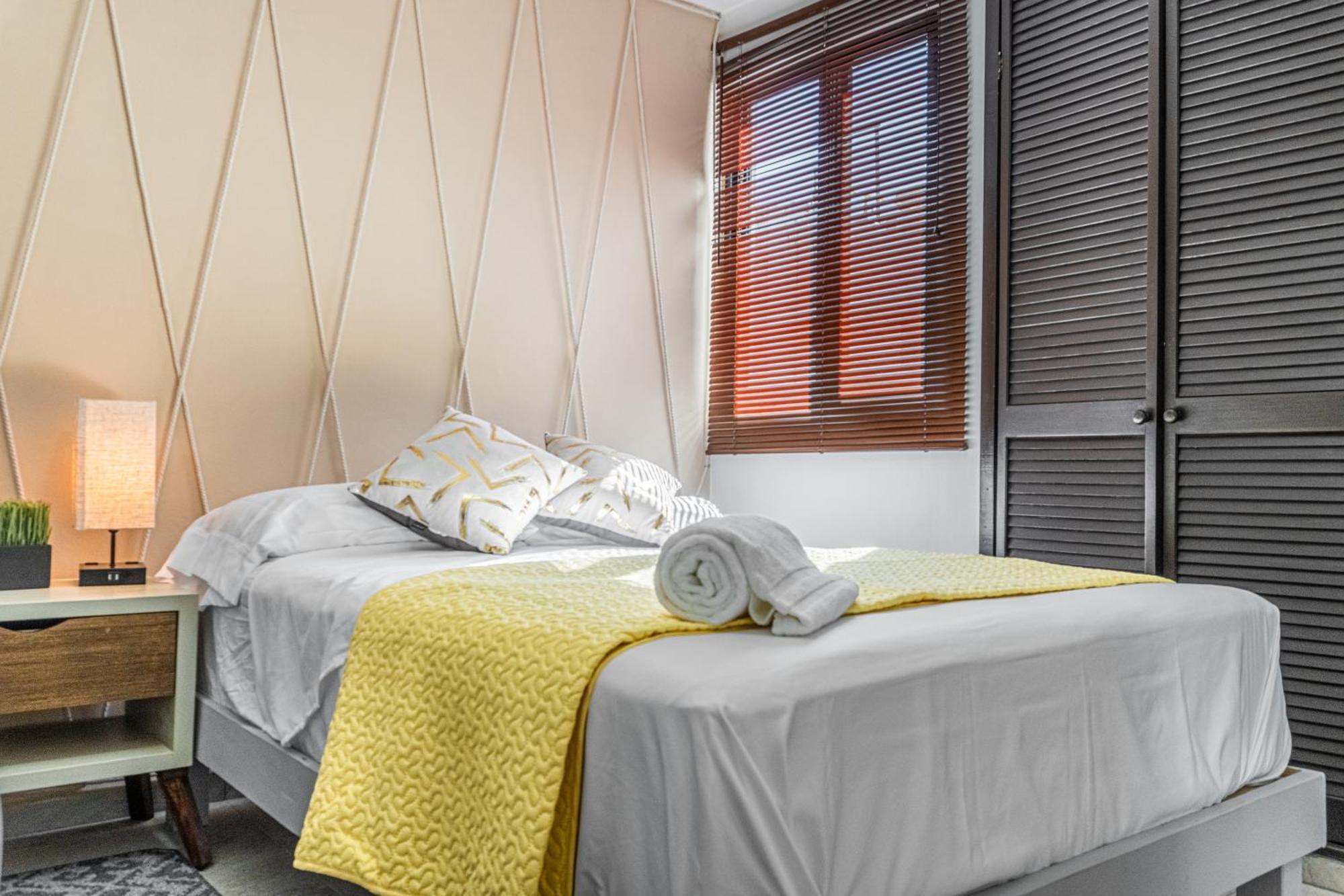 Pako Stays - Luxurious & Spacious 2 Bedroom Apartments Close To The Beach, Free Wi-Fi, Ideal Location In Downtown Cancun Centro 外观 照片